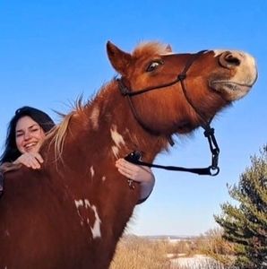 Meet your Posher, April